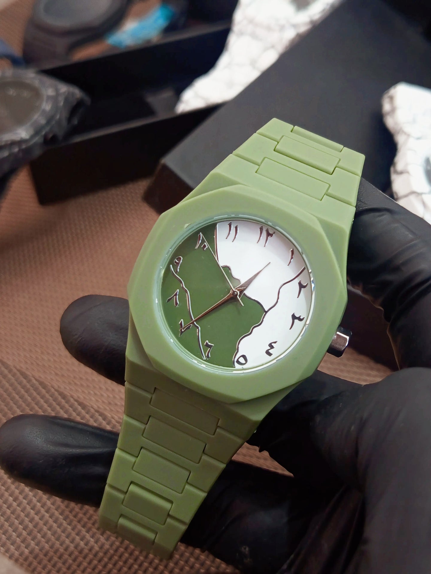 Aura In Military Green