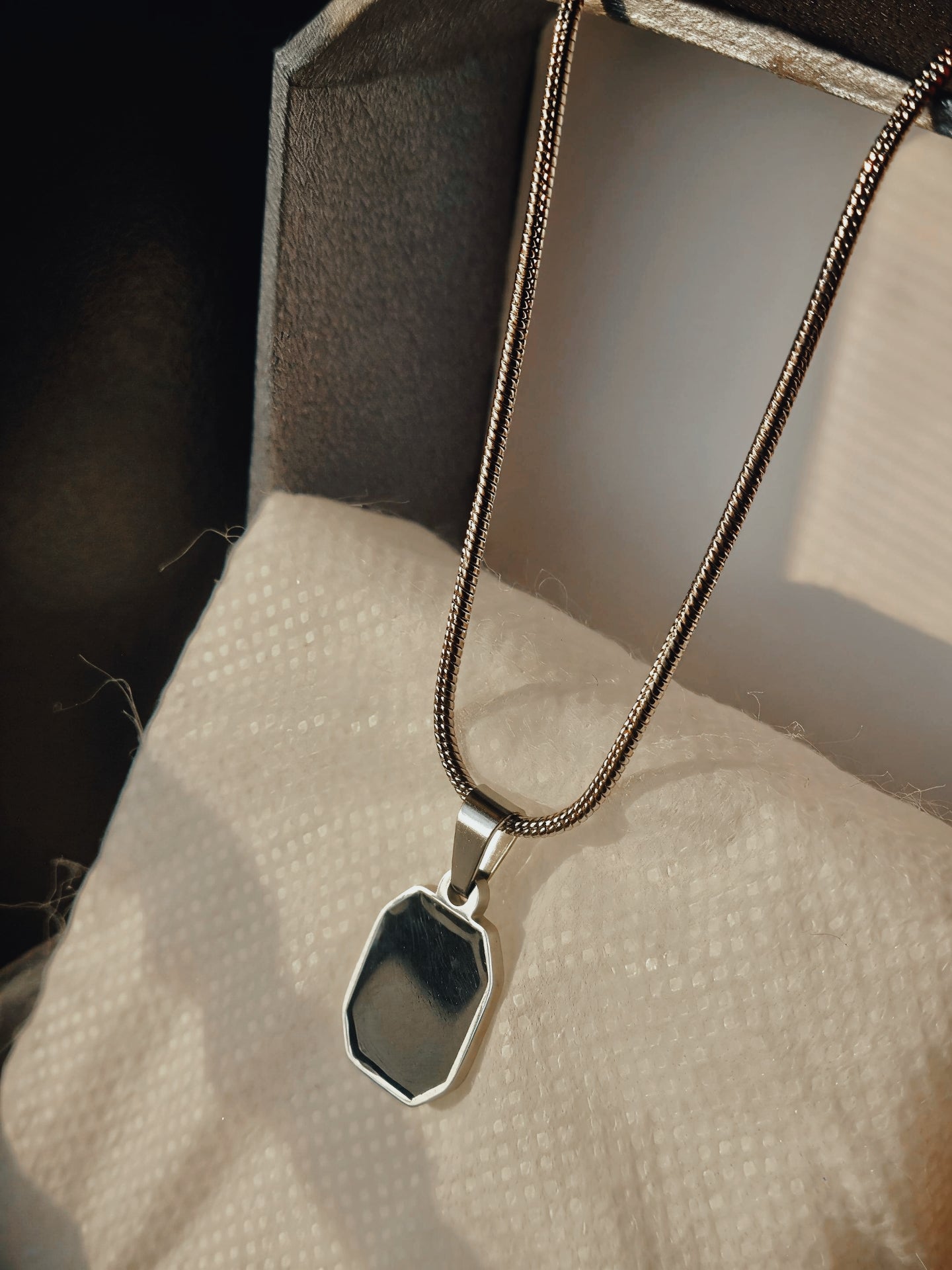 BLACKSTONE PENDENT