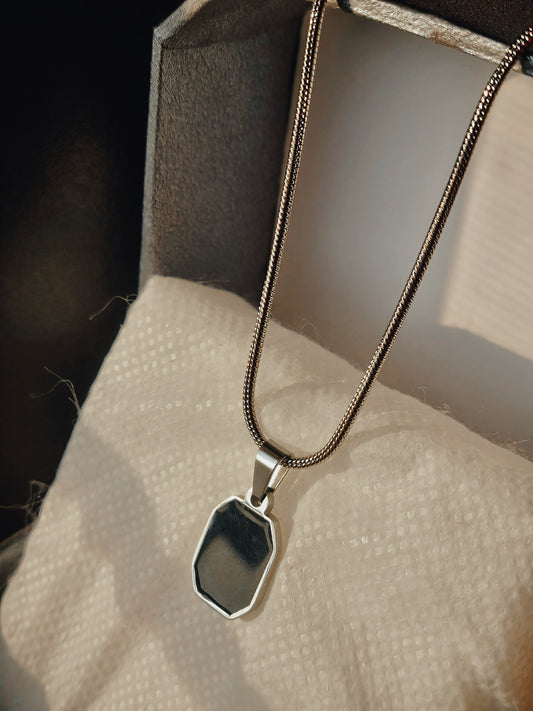BLACKSTONE PENDENT